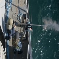 Arapski zaljev, 6. februara - mornar požari mitraljez a .50-kalibra, kao Gunner _? _ S Mate promatra