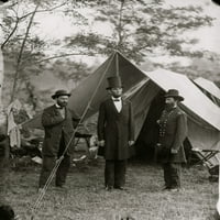Antietam, dr. Allan Pinkerton, predsjednik Lincoln i maj. Gen. John A. McClernand Poster Print